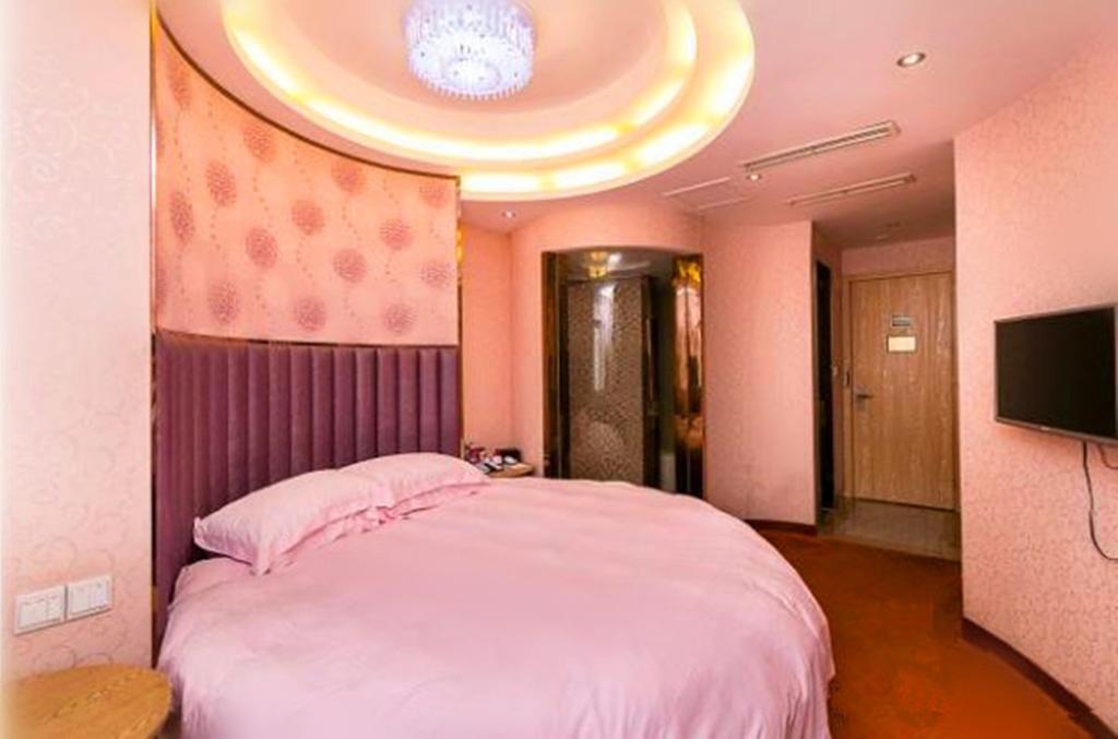 Jiadi Hotel Иу Екстериор снимка