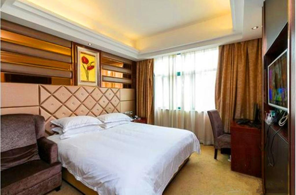 Jiadi Hotel Иу Екстериор снимка