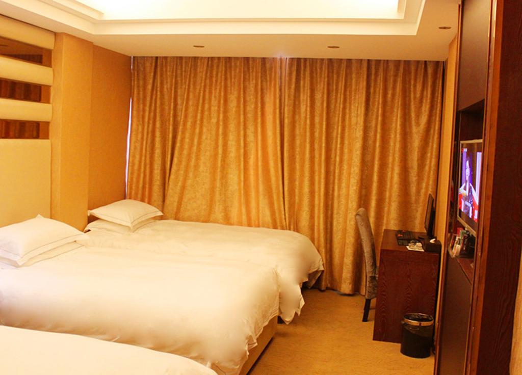 Jiadi Hotel Иу Екстериор снимка